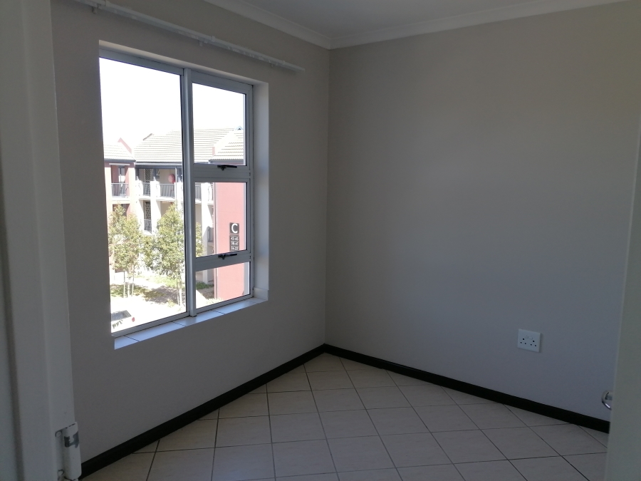 To Let 2 Bedroom Property for Rent in Buh Rein Estate Western Cape